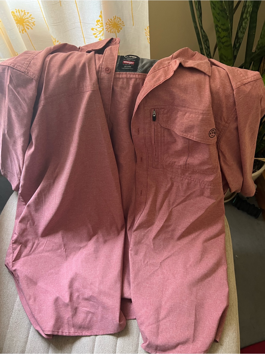 Wrangler Mens Short-Sleeve Button-Up Shirt